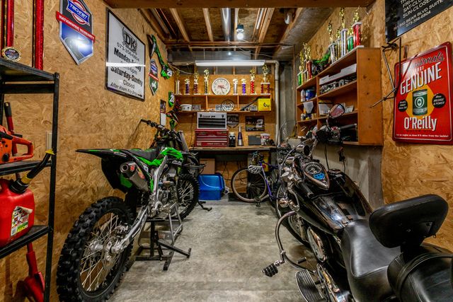 613 ADENS WOODS CT, Columbia, MO 65201