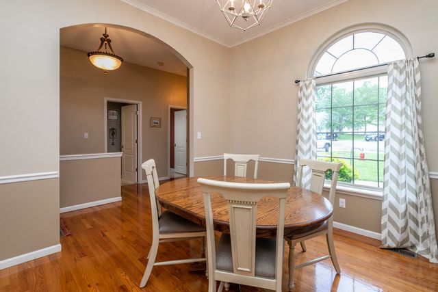 613 ADENS WOODS CT, Columbia, MO 65201