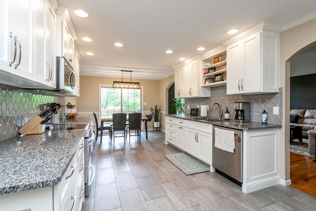 613 ADENS WOODS CT, Columbia, MO 65201