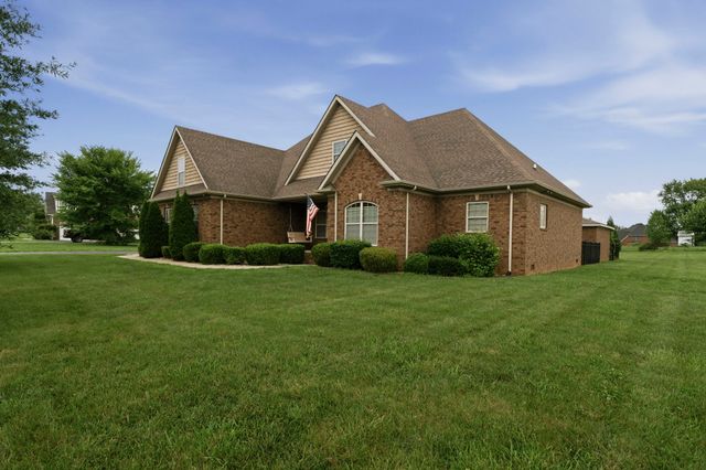 4638 Fairvue Farm Blvd, Bowling Green, KY 42104