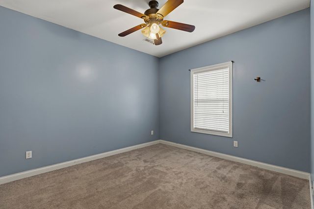 4638 Fairvue Farm Blvd, Bowling Green, KY 42104