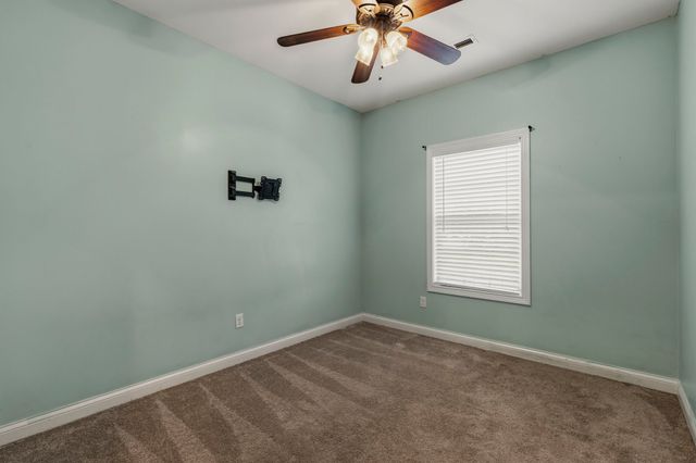4638 Fairvue Farm Blvd, Bowling Green, KY 42104