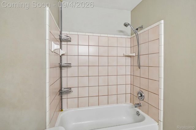 36517 Park Place Drive, Sterling Heights, MI 48310