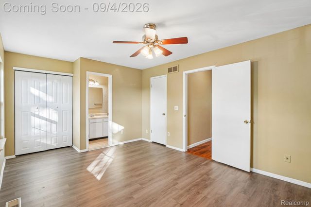 36517 Park Place Drive, Sterling Heights, MI 48310