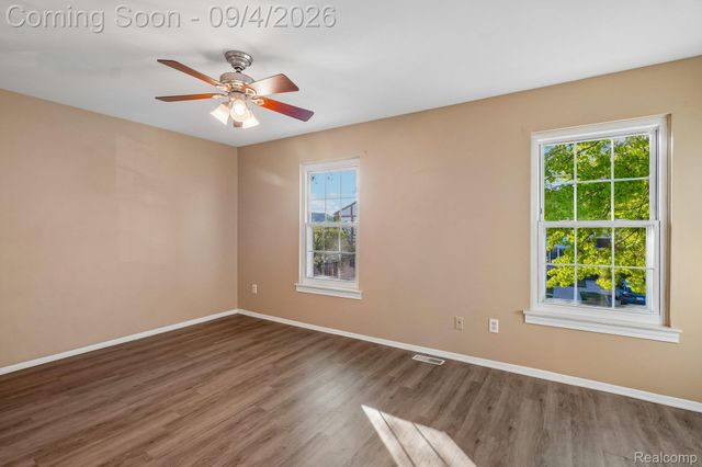 36517 Park Place Drive, Sterling Heights, MI 48310