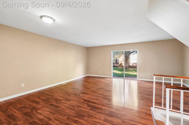 36517 Park Place Drive, Sterling Heights, MI 48310