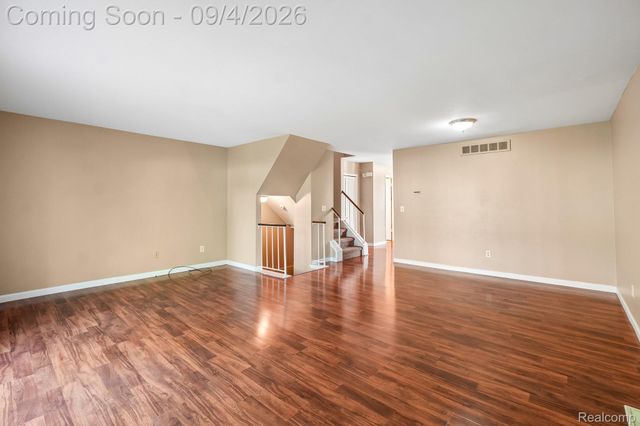36517 Park Place Drive, Sterling Heights, MI 48310