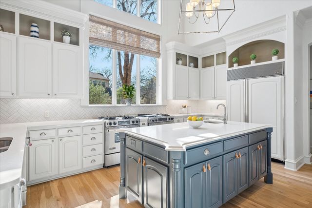 521 Round Hollow Lane, Southlake, TX 76092