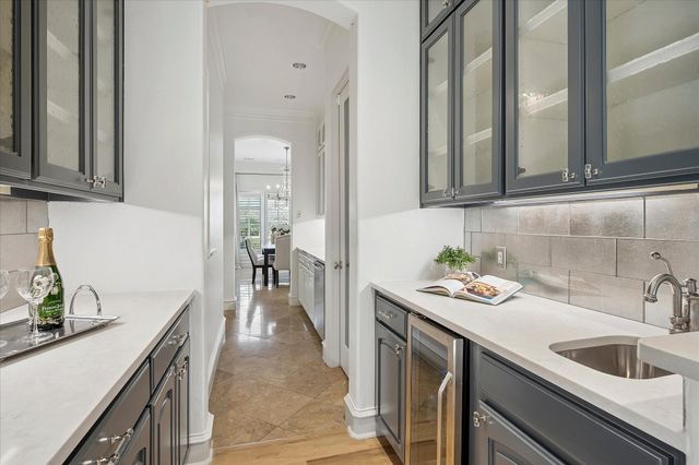 521 Round Hollow Lane, Southlake, TX 76092