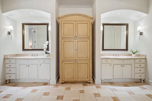 521 Round Hollow Lane, Southlake, TX 76092