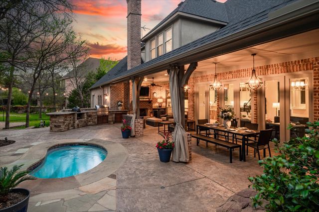 521 Round Hollow Lane, Southlake, TX 76092