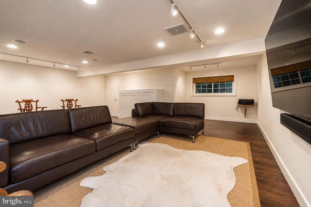 152 WOODSTREAM CT, New Hope, PA 18938