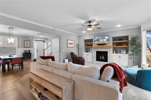 8820 NE 94th Street, Kansas City, MO 64157