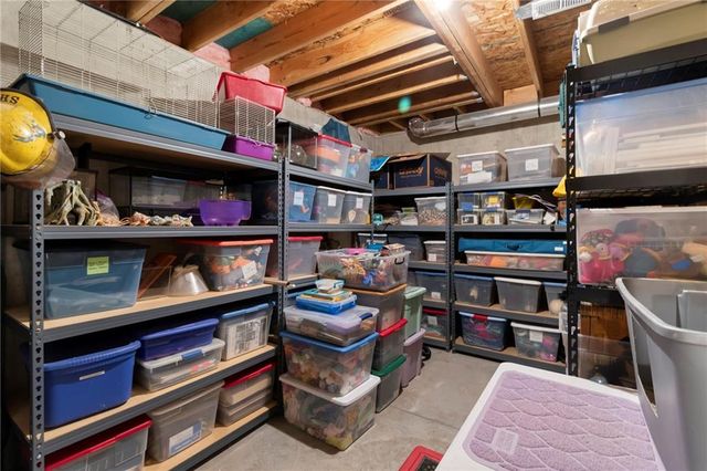 8820 NE 94th Street, Kansas City, MO 64157