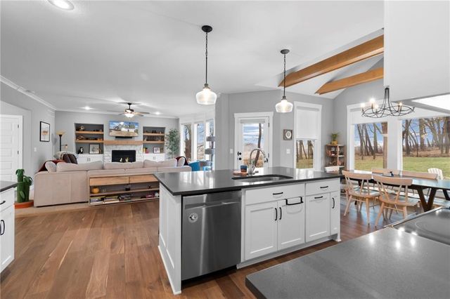 8820 NE 94th Street, Kansas City, MO 64157