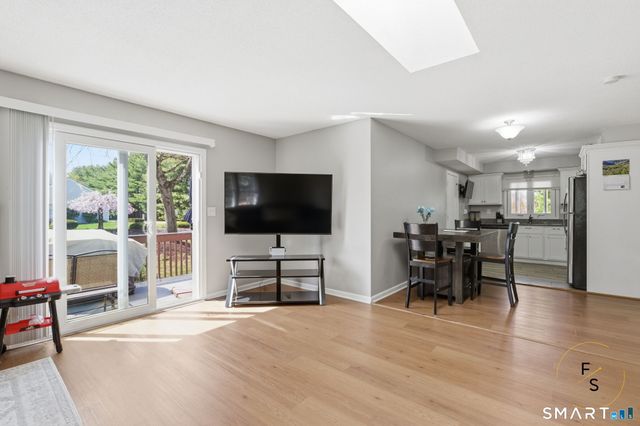 5 David Drive 5, East Windsor, CT 06088