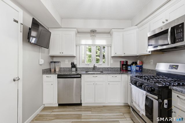 5 David Drive 5, East Windsor, CT 06088