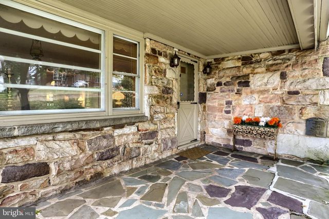 107 VALLEY RD, Enola, PA 17025