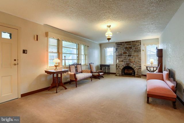 107 VALLEY RD, Enola, PA 17025