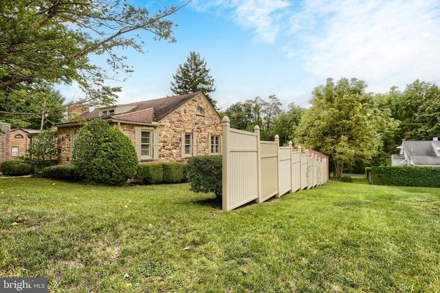 107 VALLEY RD, Enola, PA 17025
