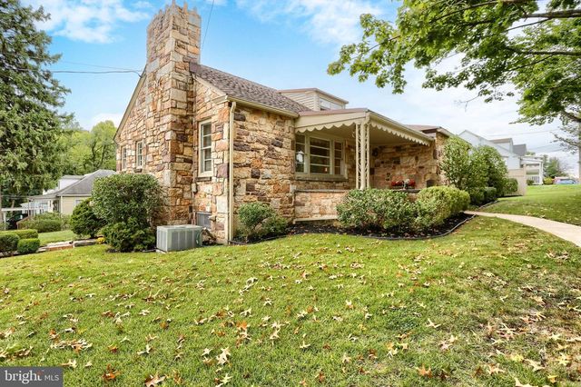 107 VALLEY RD, Enola, PA 17025