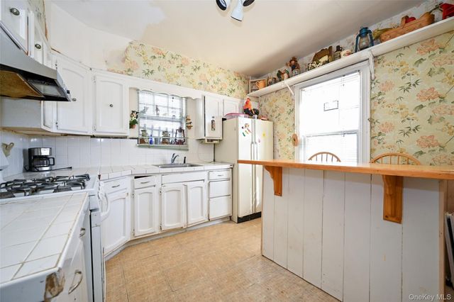 195-12 122nd Avenue, Springfield Gardens, NY 11413