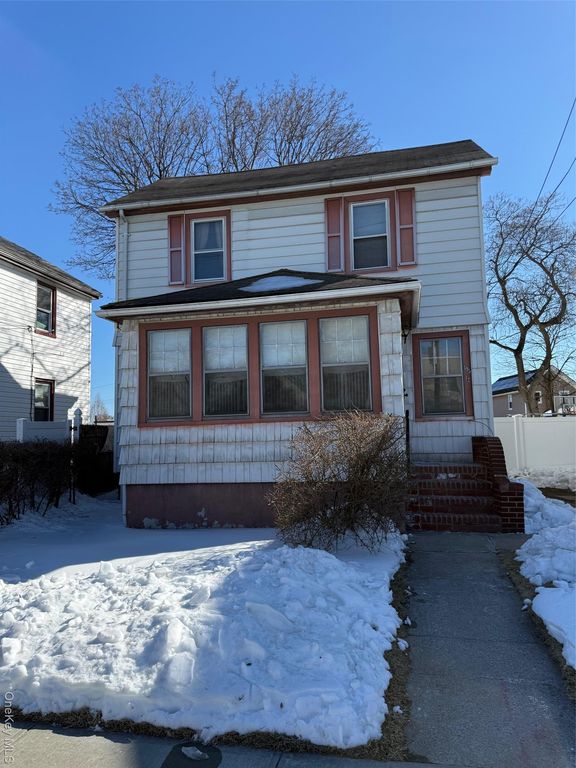 195-12 122nd Avenue, Springfield Gardens, NY 11413