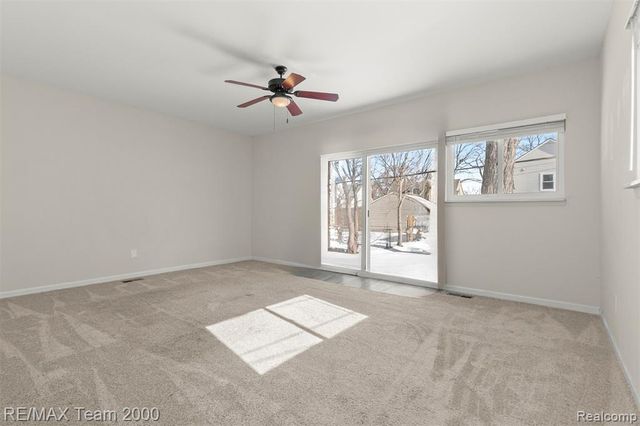 2076 Thomas Avenue, Berkley, MI 48072