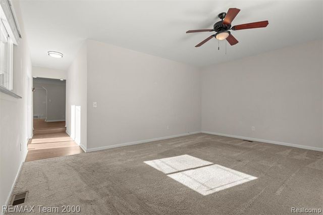 2076 Thomas Avenue, Berkley, MI 48072