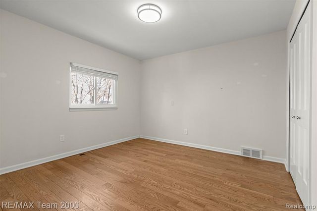 2076 Thomas Avenue, Berkley, MI 48072