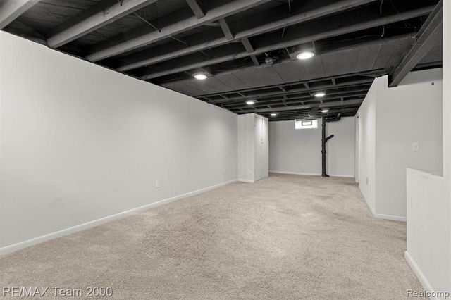 2076 Thomas Avenue, Berkley, MI 48072