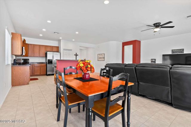 21321 E Volunteer Drive, Red Rock, AZ 85245