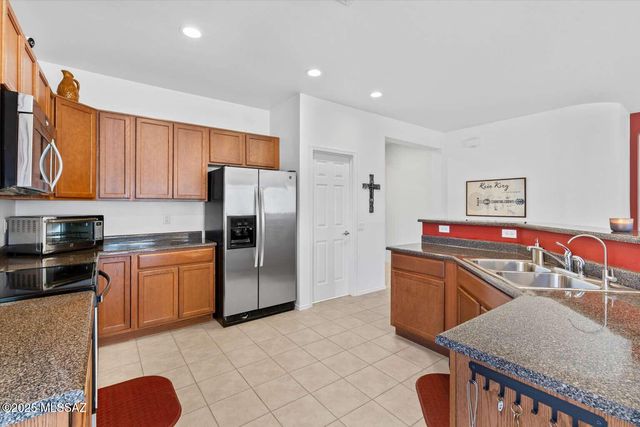 21321 E Volunteer Drive, Red Rock, AZ 85245