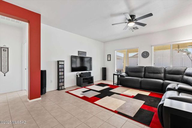 21321 E Volunteer Drive, Red Rock, AZ 85245