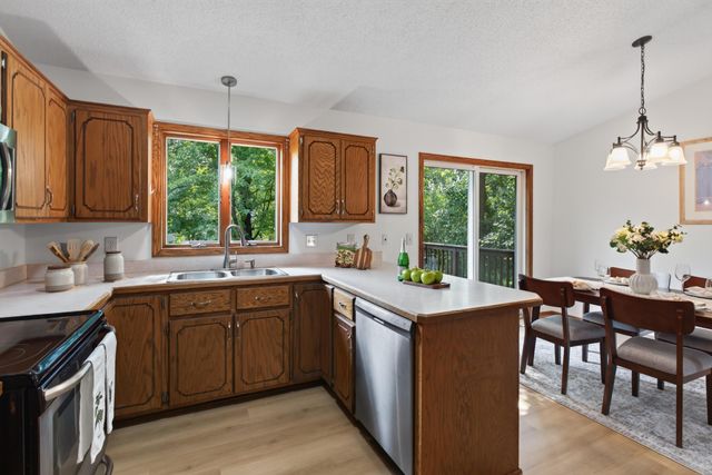 443 Market Street S, Shakopee, MN 55379