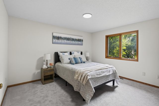 443 Market Street S, Shakopee, MN 55379
