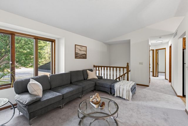 443 Market Street S, Shakopee, MN 55379