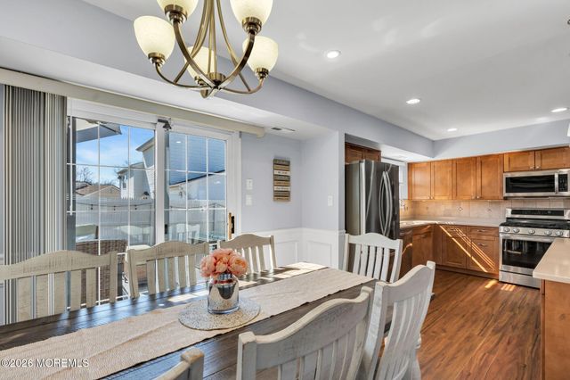 2 Admiral Court, Barnegat, NJ 08005