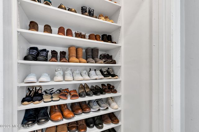 2 Admiral Court, Barnegat, NJ 08005