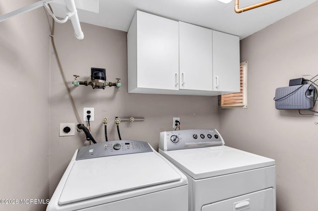 2 Admiral Court, Barnegat, NJ 08005