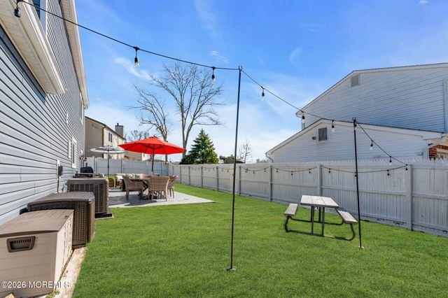 2 Admiral Court, Barnegat, NJ 08005