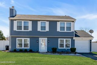 2 Admiral Court, Barnegat, NJ 08005