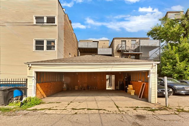 1422 N MAPLEWOOD Avenue, Chicago, IL 60622