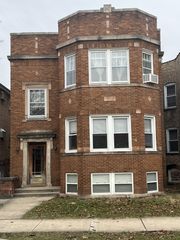 5430 N Spaulding Avenue, Chicago, IL 60625