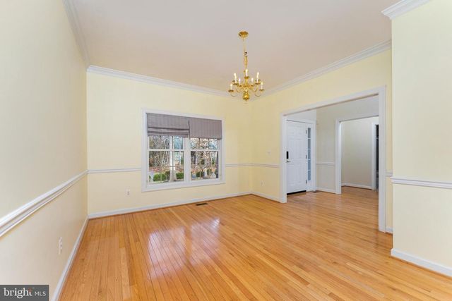 100 CRYSTAL CT, Locust Grove, VA 22508