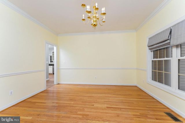 100 CRYSTAL CT, Locust Grove, VA 22508