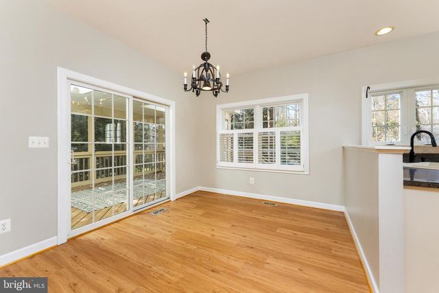 100 CRYSTAL CT, Locust Grove, VA 22508