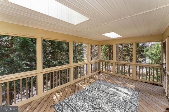 100 CRYSTAL CT, Locust Grove, VA 22508