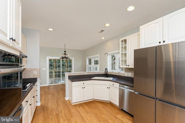 100 CRYSTAL CT, Locust Grove, VA 22508