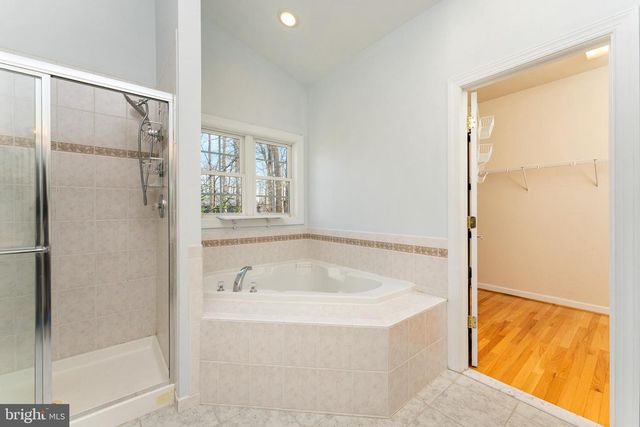 100 CRYSTAL CT, Locust Grove, VA 22508